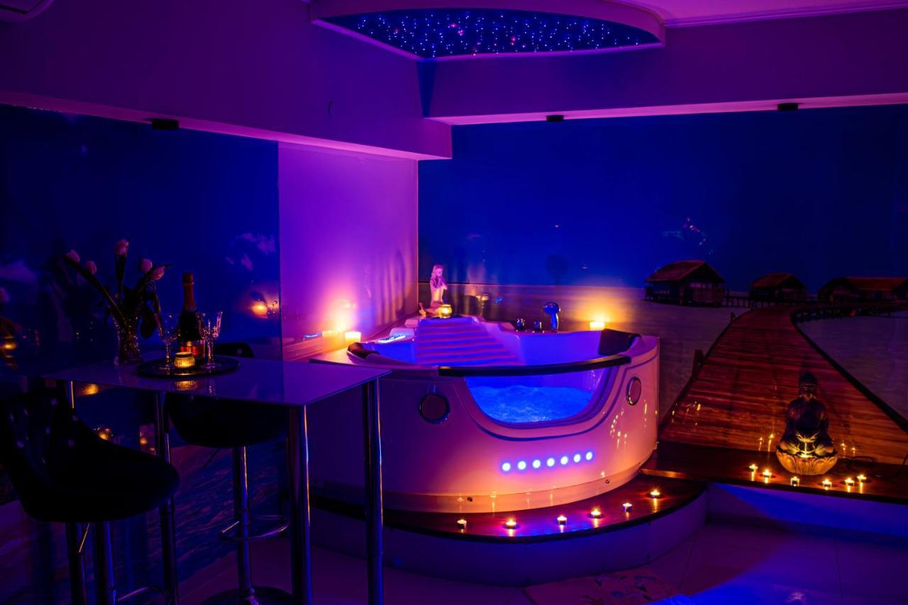 Jacuzzi Apartment Zen Krasków Eksteriør bilde