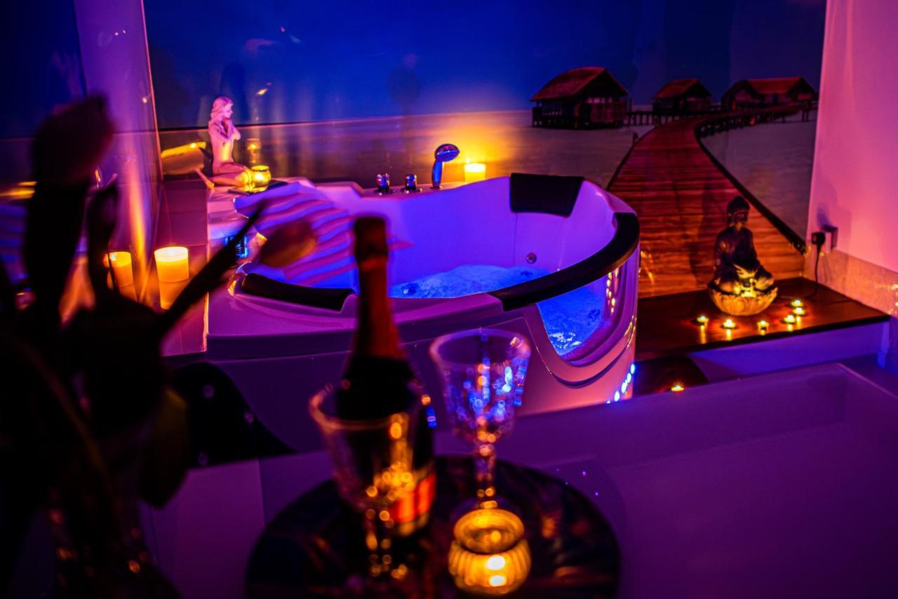 Jacuzzi Apartment Zen Krasków Eksteriør bilde