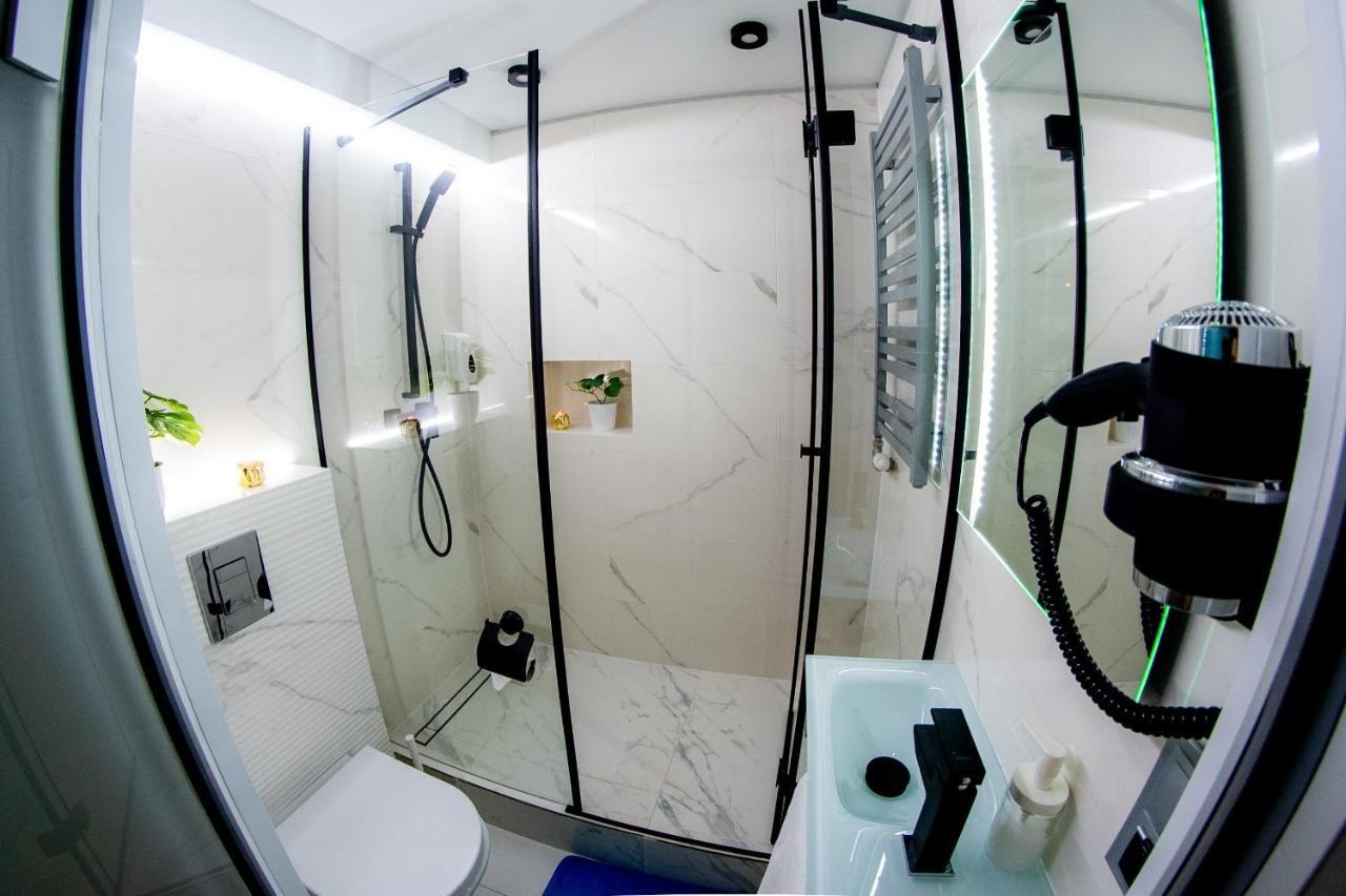 Jacuzzi Apartment Zen Krasków Eksteriør bilde