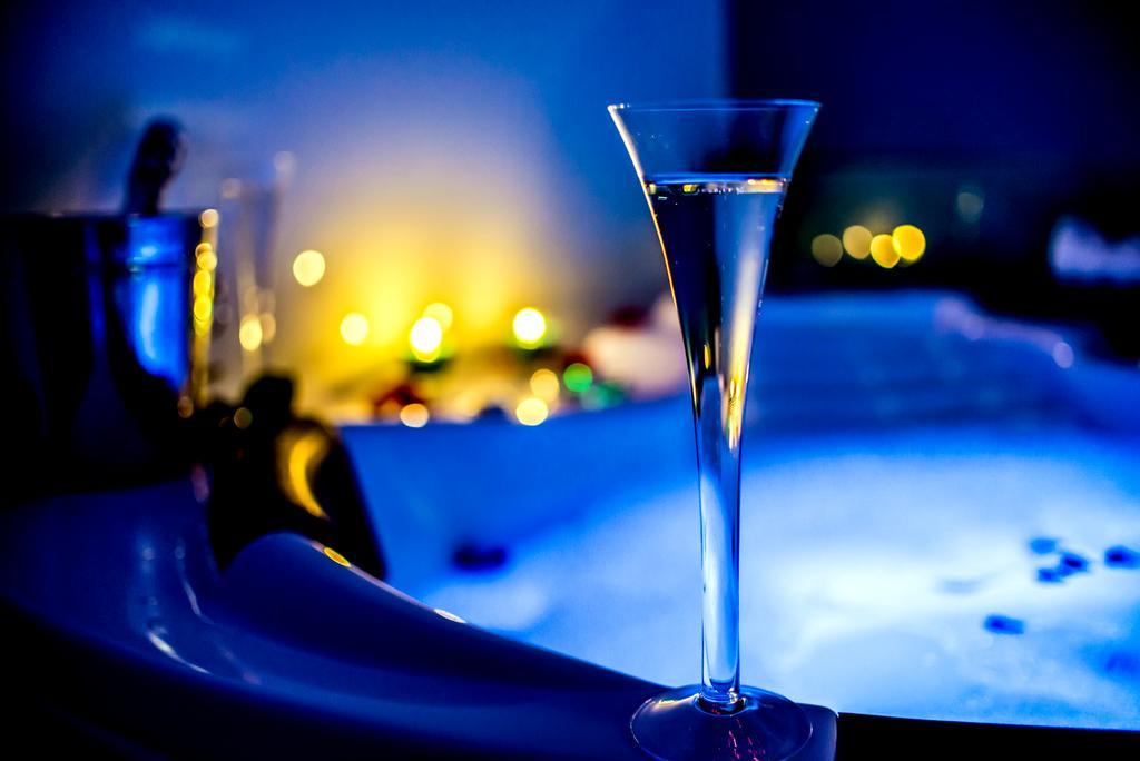 Jacuzzi Apartment Zen Krasków Eksteriør bilde